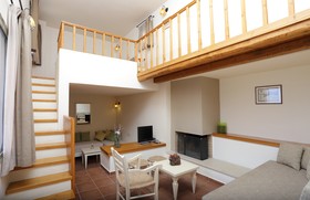Mourtzanakis Residence