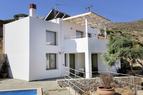Mourtzanakis Residence