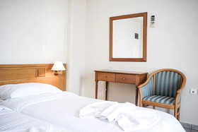 Dioni Hotel