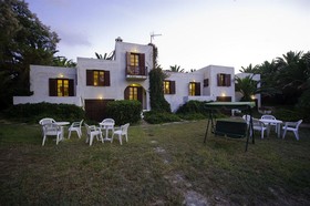 Hotel Apartments Maravel