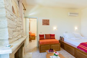 Dalabelos Estate