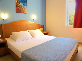 Alexia Beach Hotel