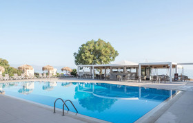 Alexia Beach Hotel