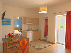 Alexia Beach Hotel