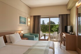 Atlantica Amalthia Beach Hotel