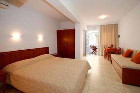 Apelia Hotel
