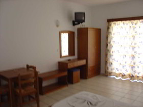 Dias Studios & Apartments