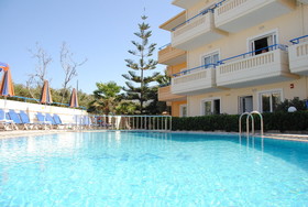 Dias Studios & Apartments