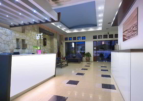 Elotis Suites