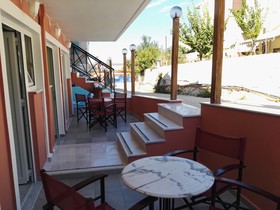 Epis Hotel