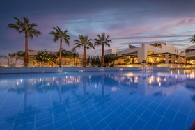 Giannoulis Santa Marina Plaza