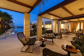 Giannoulis Santa Marina Plaza