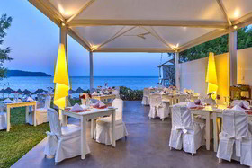 Santa Marina Beach Hotel