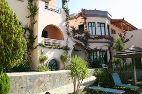 Aquarius Exclusive Hotel