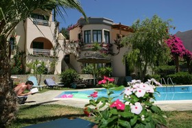 Aquarius Exclusive Hotel