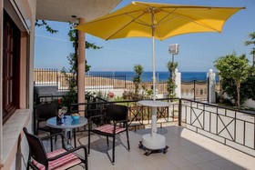 Evita Beach Apartments