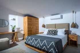 Irida Hotel