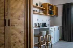 Irida Hotel