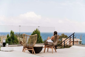 Irida Hotel