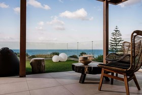 Irida Hotel