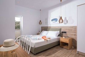Irida Hotel