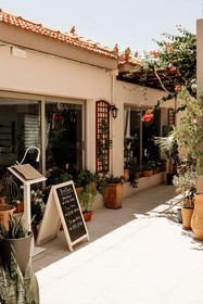 Irida Hotel