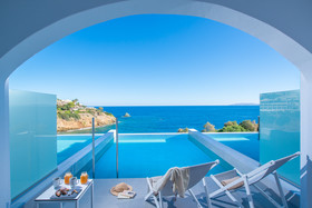 Peninsula Resort & Spa