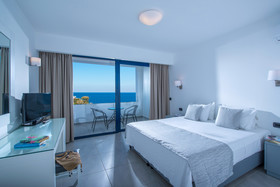 Peninsula Resort & Spa