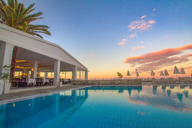 Peninsula Resort & Spa