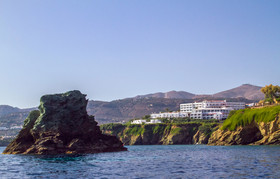 Peninsula Resort & Spa