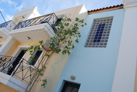 Renia Hotel