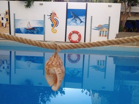 Renia Hotel