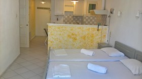Renia Hotel