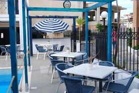 Renia Hotel