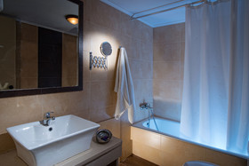 Sunday Life Hotel