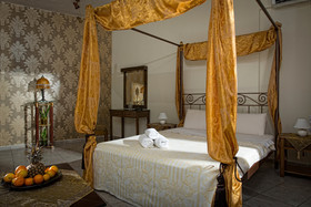 Sunday Life Hotel