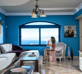 Wine Dark Sea Villa Santorini