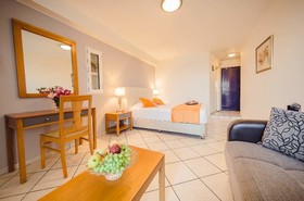 Faedra Beach Resort