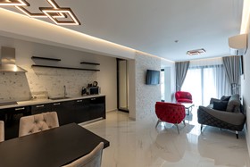 Lazar Lux Apartments