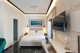 Lazar Lux Apartments