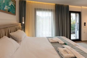 Lazar Lux Apartments