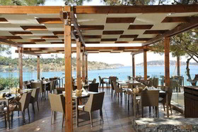 Minos Beach art Hotel
