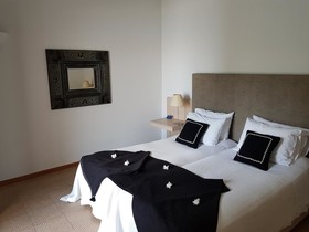 Minos Beach art Hotel