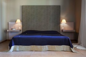 Minos Beach art Hotel