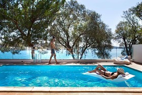 Minos Beach art Hotel
