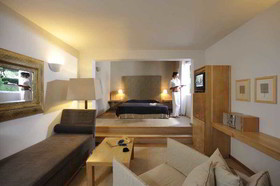 Minos Beach art Hotel
