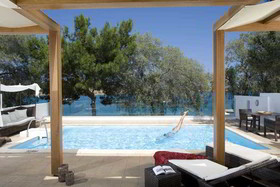 Minos Beach art Hotel