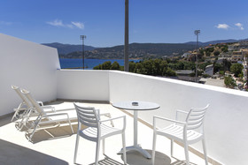 Naiades Marina Hotel
