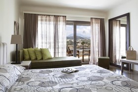 Minos Palace Hotel & Suites