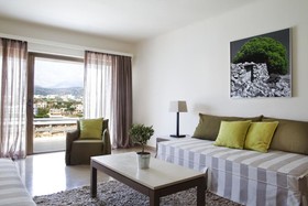 Minos Palace Hotel & Suites